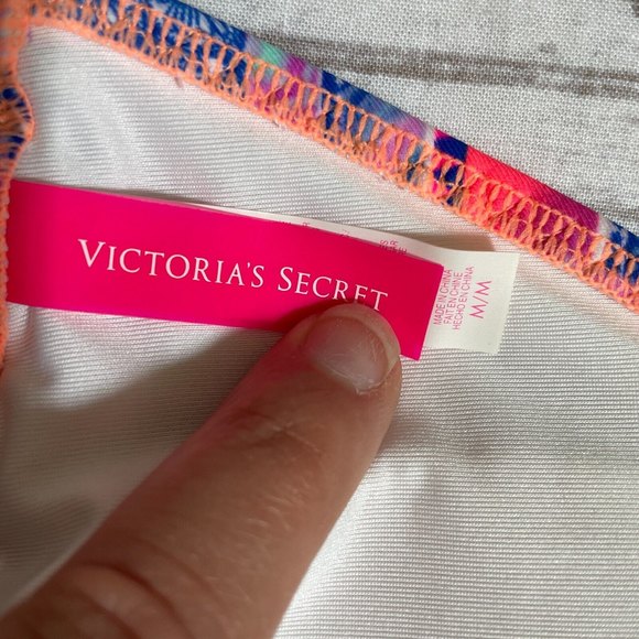 Victoria's Secret Boho Colorful Bikini Top Padded Halter Swim Top Womens Sz M - Picture 6 of 6